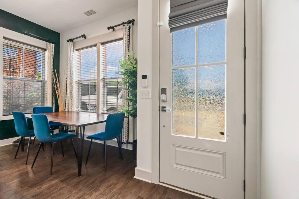 King Bed, Balcony, Covered Patio & Firepit! 8 Minutes From Broadway Nashville Eksteriør bilde