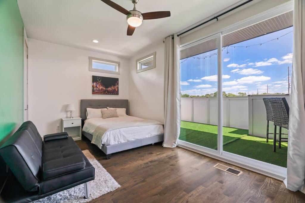 King Bed, Balcony, Covered Patio & Firepit! 8 Minutes From Broadway Nashville Eksteriør bilde