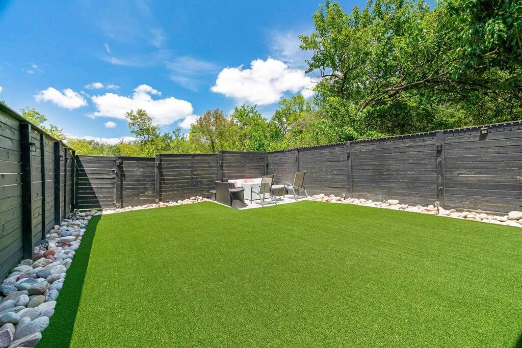 King Bed, Balcony, Covered Patio & Firepit! 8 Minutes From Broadway Nashville Eksteriør bilde