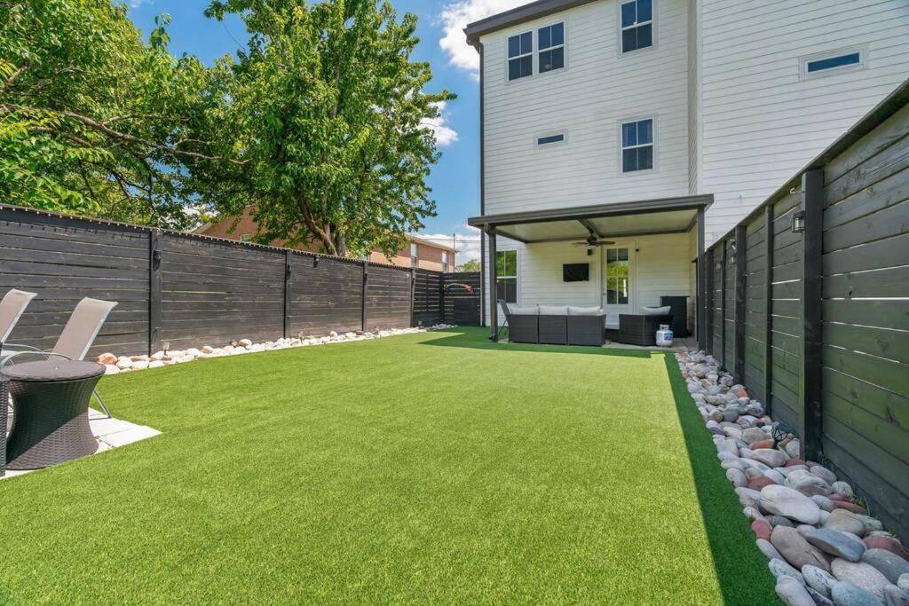 King Bed, Balcony, Covered Patio & Firepit! 8 Minutes From Broadway Nashville Eksteriør bilde