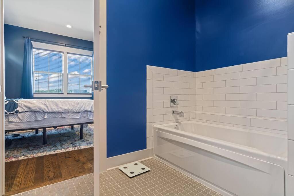 King Bed, Balcony, Covered Patio & Firepit! 8 Minutes From Broadway Nashville Eksteriør bilde